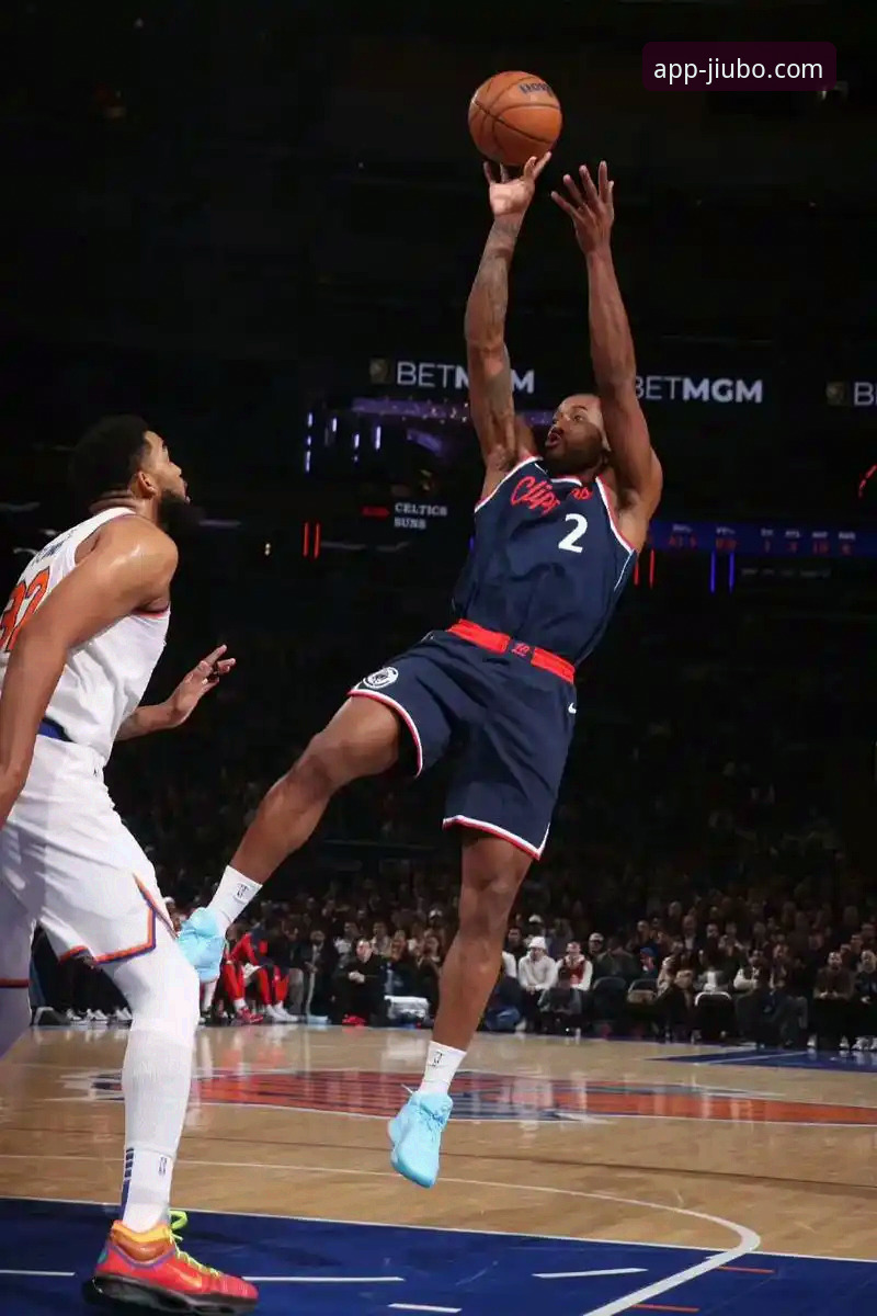 伦纳德手腕伤势与快船失利分析：NBA赛场表现vs九博国际平台观赛体验全面对比